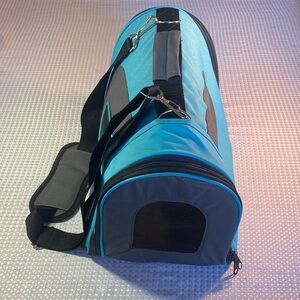 Blue and Black Pet Carrier